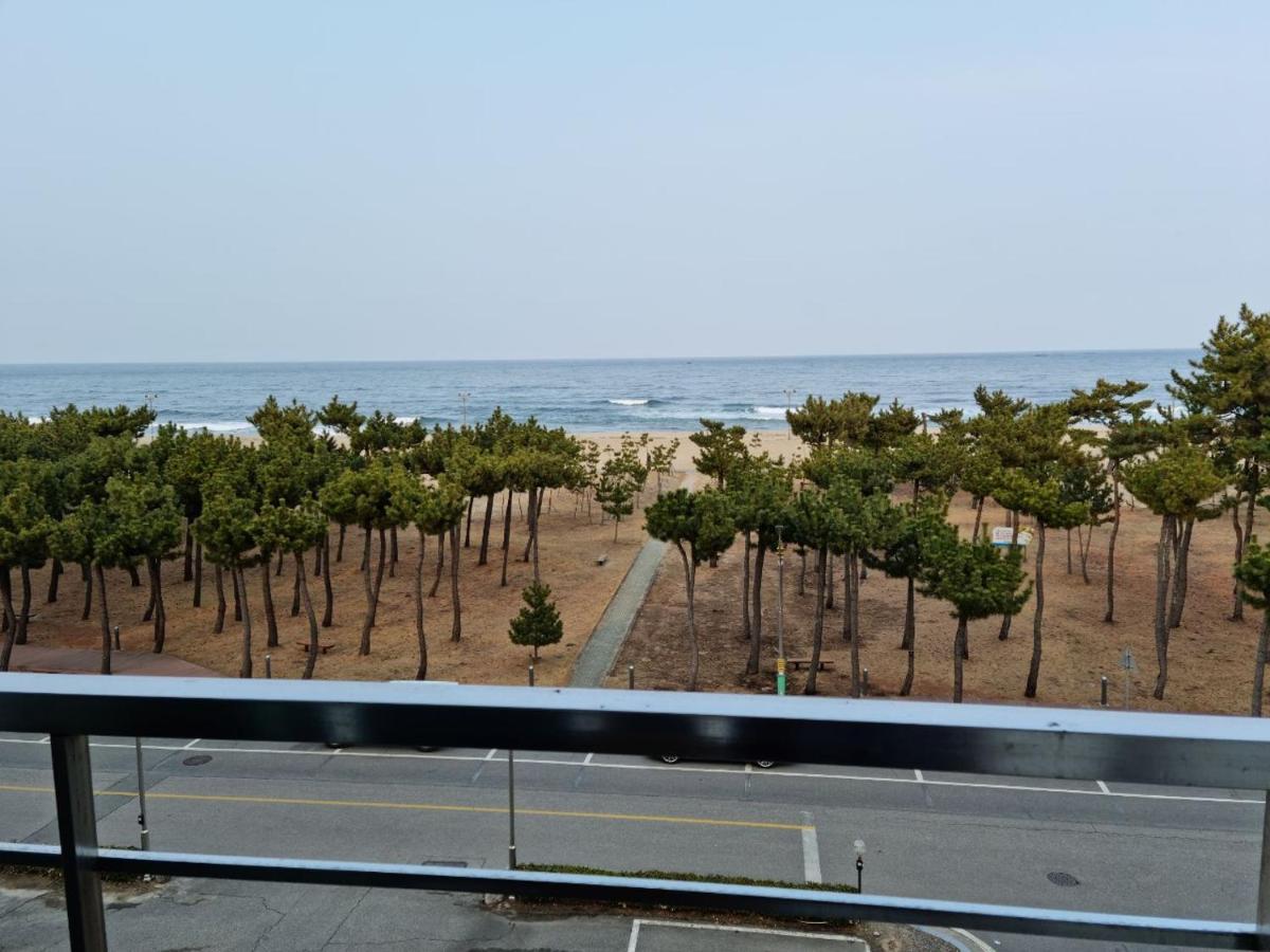 Pine Beach Янъян Экстерьер фото