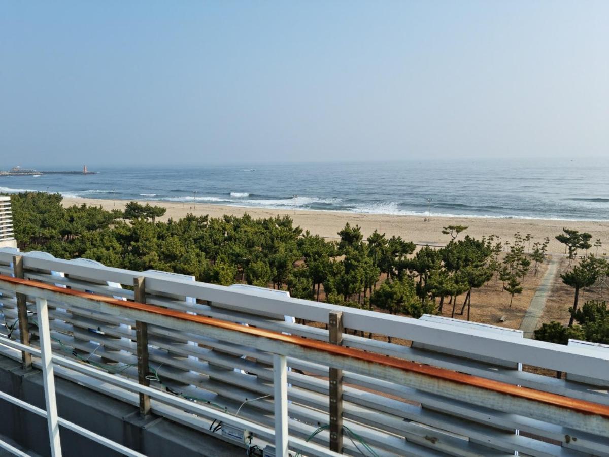 Pine Beach Янъян Экстерьер фото
